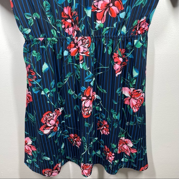 NWOT Everly Floral Dress - Picture 6 of 9